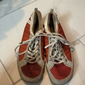 Chaco Mens Maddie Sneakers Orange Color Block Leather Low Top Lace Up Mesh 8